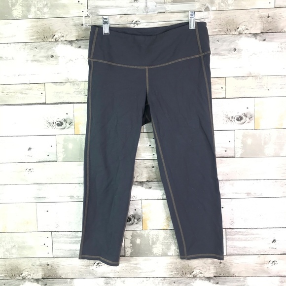Athleta Pants - Athleta Power Ananda Capri Yoga